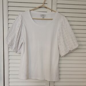 White Eyelet Sleeve Top. Size Xl
